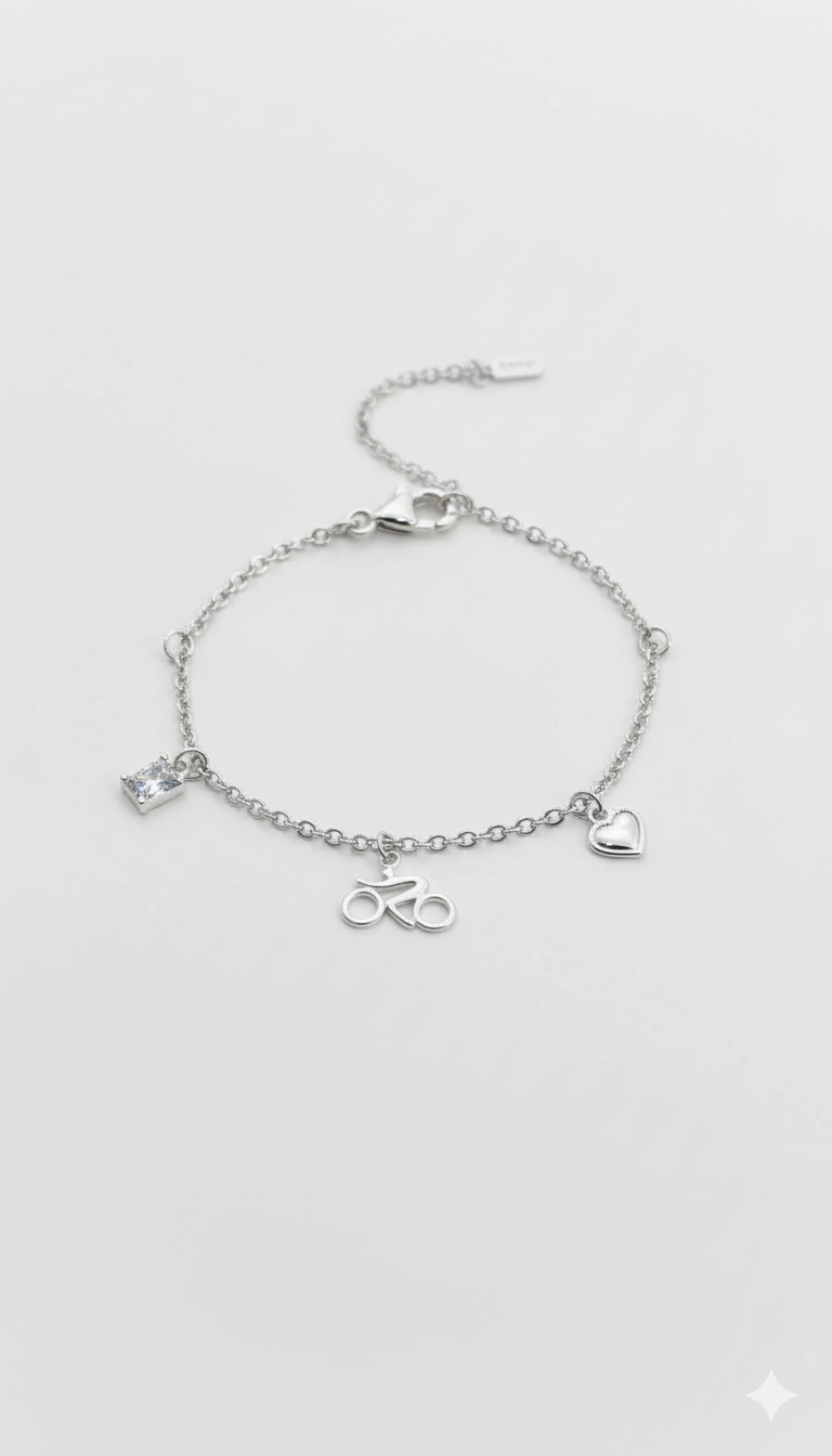 Pulseira Banhada a Ródio com Pingentes Delicados