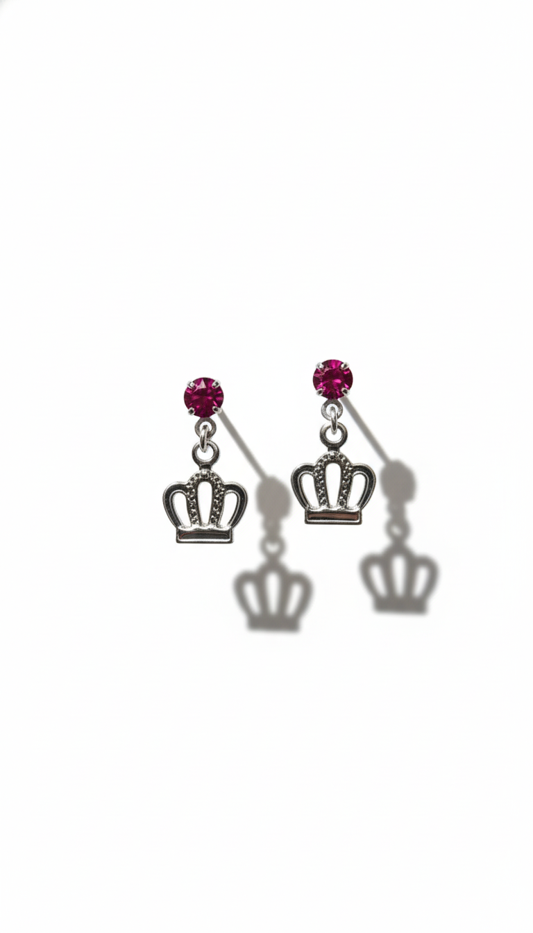 Brinco Coroa Banhado a Ródio com Pedra Rosa