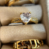 Anel Solitário Coração Cristal Banhado a Ouro