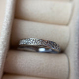 Anel Cravejado Banhado a Ródio