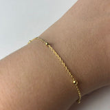 Pulseira Banhada a Ouro com Esferas Delicadas