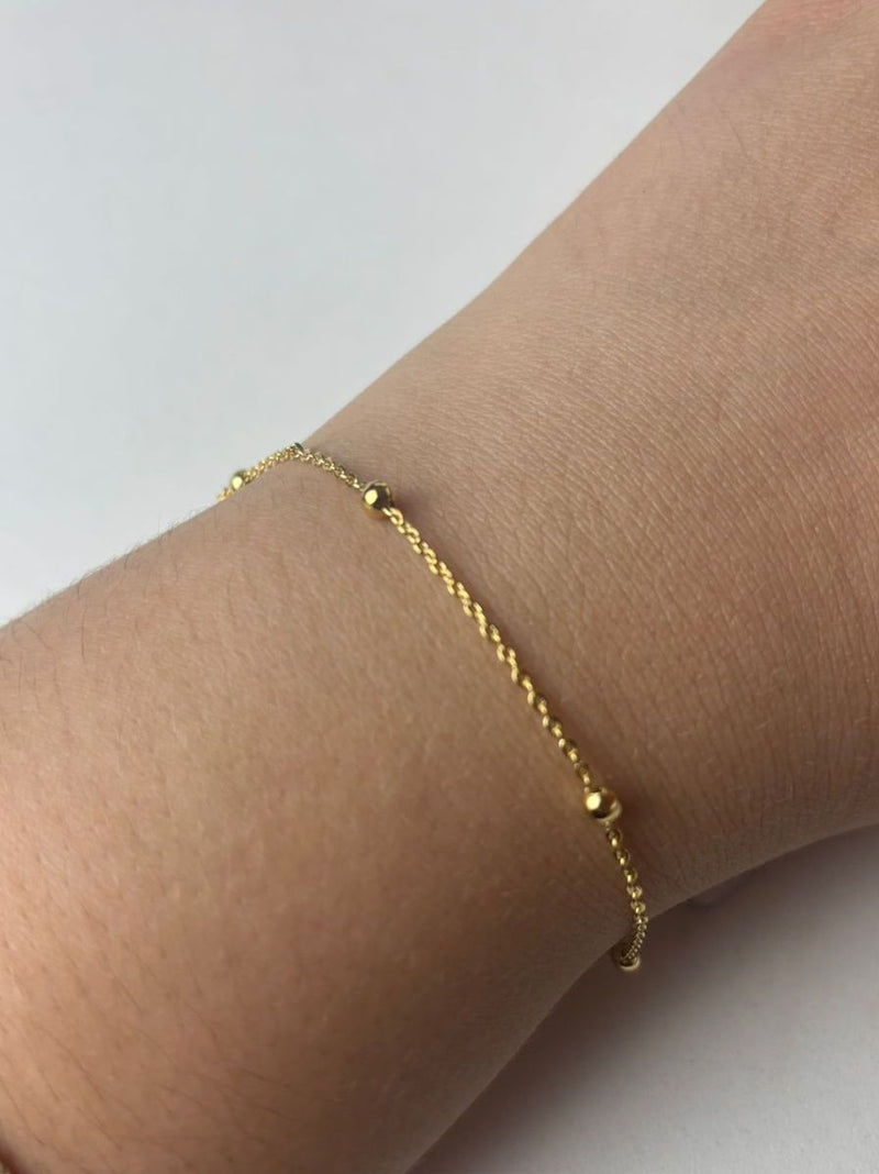 Pulseira Banhada a Ouro com Esferas Delicadas